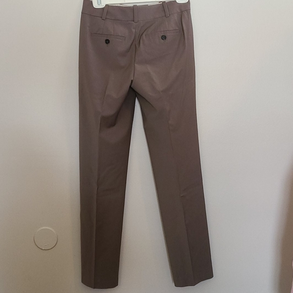 EUC Ann Taylor suit. Lightweight for spring - Picture 5 of 6